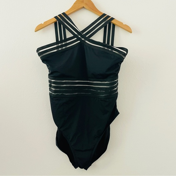 Hilor Bundle of 2 One Piece Crossover Swimsuits - Black and Blue - Picture 5 of 10